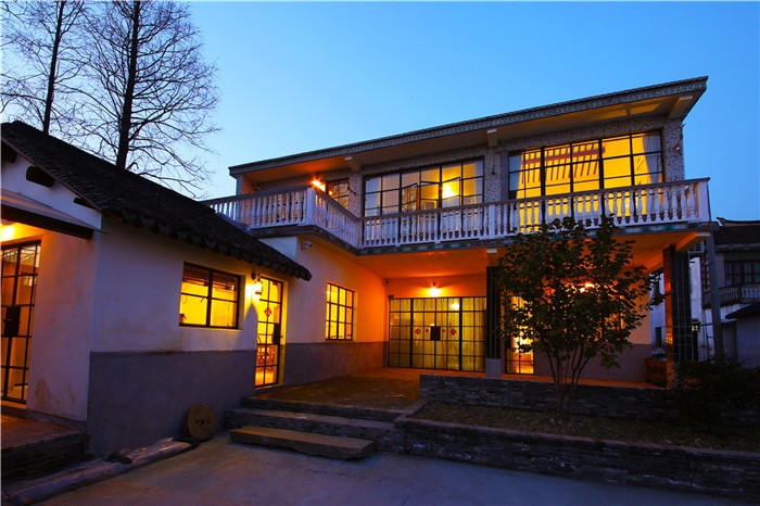 周年(nian)慶｜今年(nian)過(guo)節(jie)不回傢(jia)，回傢(jia)就回周莊·香村