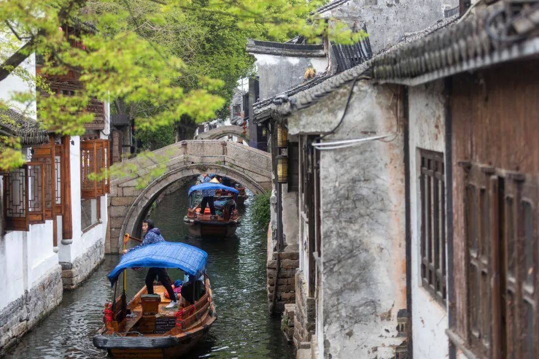 清(qing)明小(xiǎo)長(zhang)假如何遊周莊？看這一(yi)篇！