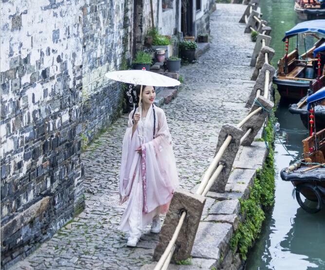 官方(fang)推薦！超出片，周莊「漢服打卡點」請(qing)收好!
